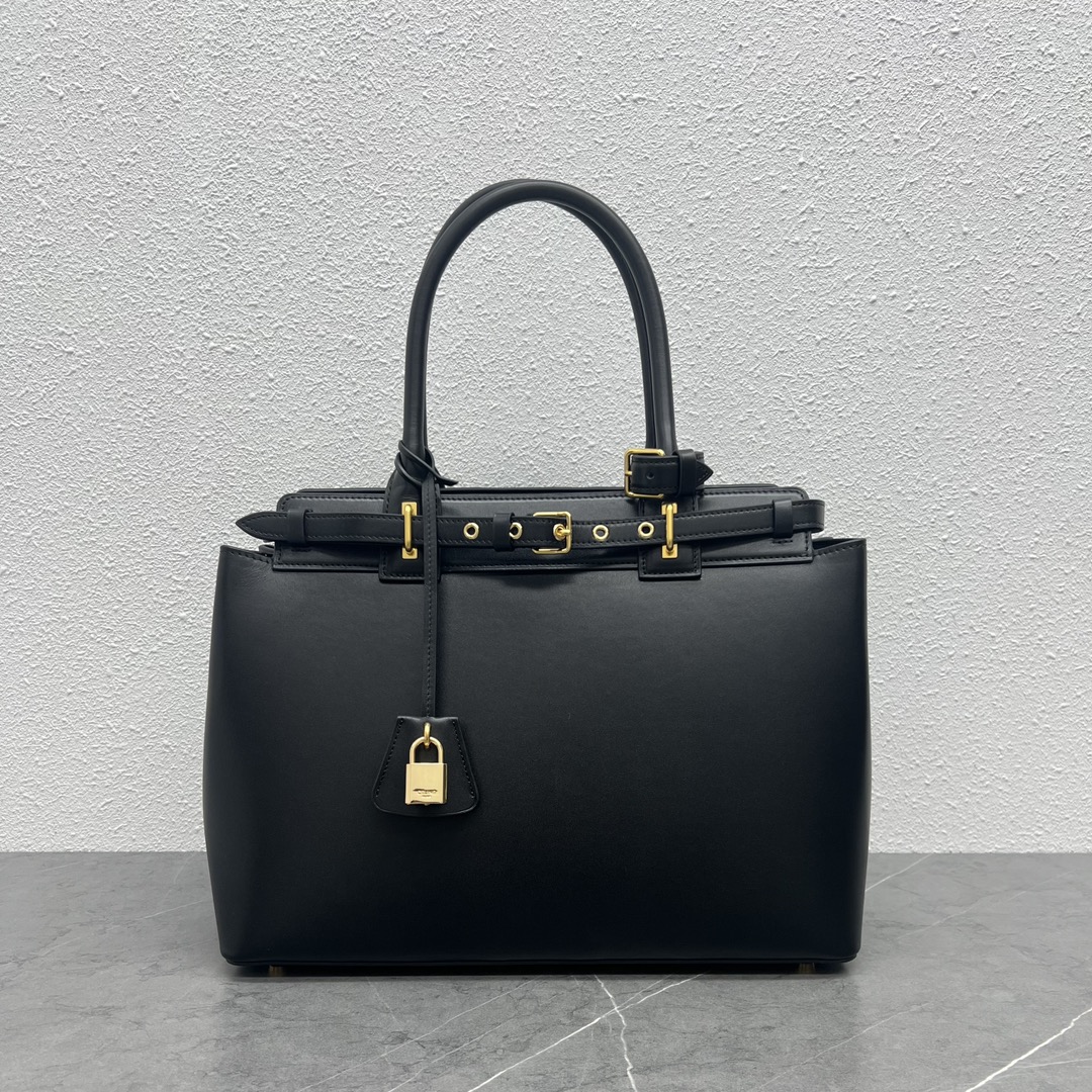 Celine Conti Bag Handbag In Supple Calfskin Black 199873